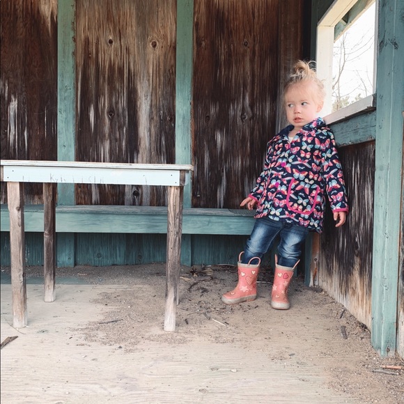 Meet your Posher, Gwen-James - Picture 2 of 5